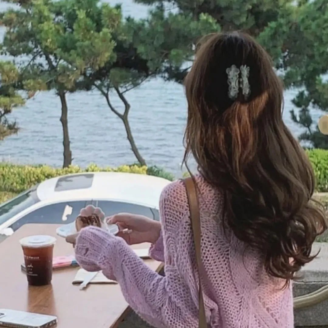 黑玫瑰公寓